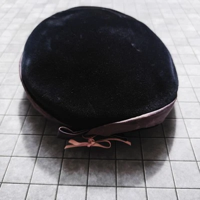 Lindo lazo de terciopelo negro Norman Durand de colección de la década de 1940 para mujer - tamaño ajustable Foto 1 de 4