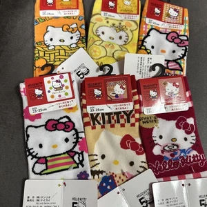 Calze Hello Kitty 6 paia, 2325 cm, colorate, carine, usate - Foto 1 di 3