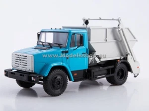 Magazine "Legendary trucks of USSR No.83" with model of Garbage truck KO-450 ... - Imagen 1 de 6