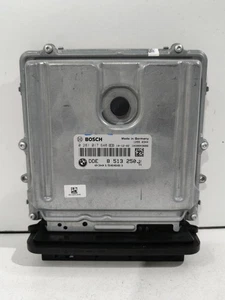 Centralina Motore ECU BOSCH BMW SERIE 5 F10/F11 - 2.0 520d - DDE 8 513 250 - Foto 1 di 3