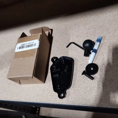 Juego de base de soporte de lata de aceite de freno delantero Panical para Honda Goldwing GL1800 2018-2025 Foto 1 de 4