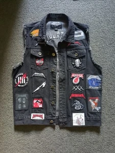 Official Metallica Black Denim Battle Vest - Picture 1 of 7