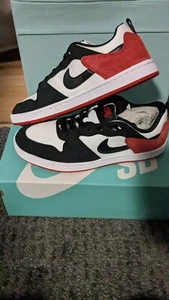 Nike Alleyoop SB White/University Red EU Größe 41,0 / US 8 MENS - 9.5 WMNS- - Bild 1 von 1