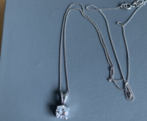925 Silver solitaire cubic zirconia Pendant on 18 inch chain