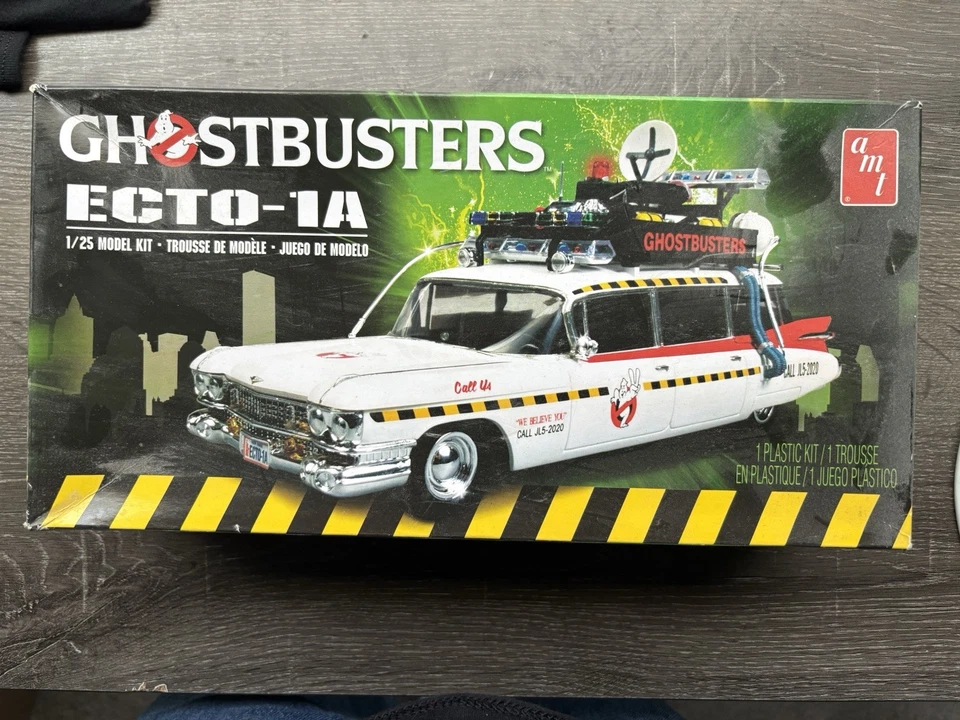 Ghostbusters Ecto-1a Model Kit - Image 1 of 1