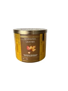Vela de 3 mechas Bath & Body Works Leaves (manzana, clavo) con aceites esenciales - Imagen 1 de 4