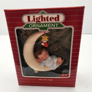 Vintage 1988 Hallmark Magic Lighted Ornament Baby Boy Moonlit Nap Crescent Moon - Bild 1 von 4
