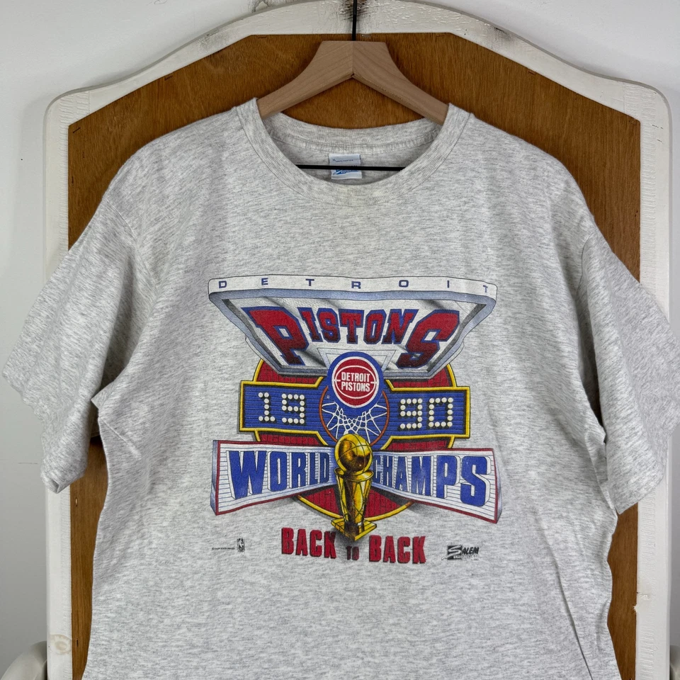 Camisa De Colección Detroit Pistons Para Hombres XL Gris Puntada Única Años 90 Campeones del Mundo Salem Foto 1 de 4