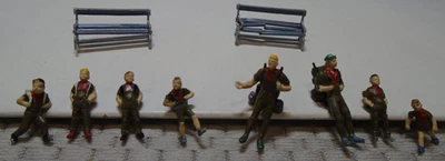 8 HO SCALE BOY SCOUT FIGURES AND 2 PARK BENCHES - Image 1 of 3