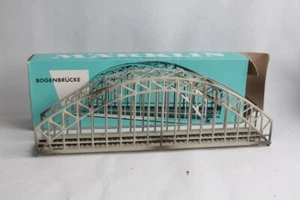 Märklin 7163 Bogen-Metallbrückenschürze HO (70598) - Bild 1 von 3