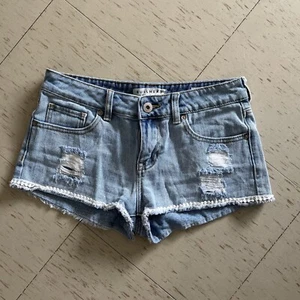 Bullhead Jean Shorts JRS Blue Cut-Off Low Rise Distressed Denim  Sz 5 - Picture 1 of 5