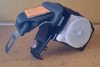 MAZDA 626 GF SEDÁN ASIENTO TRASERO CINTURÓN MARCO CENTRAL GENUINO Foto 1 de 4