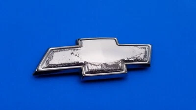 06 07 08 09 10 11 12 CHEVROLET AVEO 5 REAR LID EMBLEM LOGO BADGE USED OEM B21 - Image 1 of 3