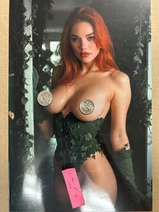 Poison Ivy Cosplay Gotham Bangers Comics Virgin Cover LE 100 FREE SHIPPING - Picture 1 of 3