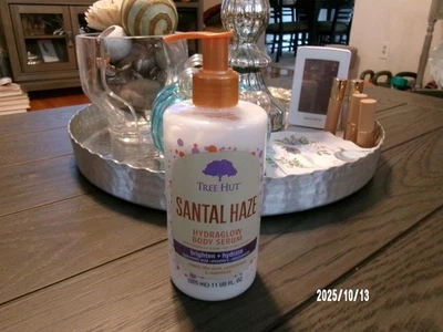 Suero corporal Tree Hut Hydraglow SANTALHAZE ilumina e hidrata 11 OZ nuevo Foto 1 de 4
