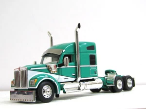 DCP custom lowered green/white Kenworth W990 sleeper tractor 1/64 no box - Picture 1 of 6