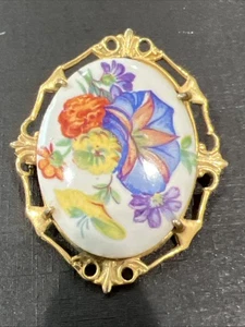 vintage cameo brooch pin - Picture 1 of 9