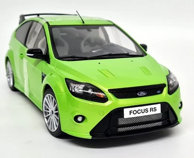 Solido 1/18 Ford Focus RS MK2 Ultimate Green Metallic 2009 Diecast model car - Image 1 of 4