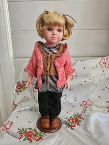 porcelain dolls used - Picture 1 of 9
