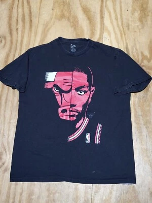 Camiseta Chicago Bulls Derrick Rose Half Face masculina L Majestic NBA algodão preta @E - Imagem 1 de 4