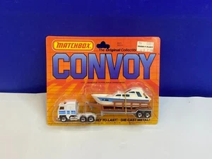 MATCHBOX 1/64 SCALE CONVOY CY14 KENWORTH POWERLAUNCH TRANSPORTER - Picture 1 of 8