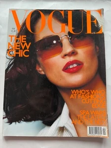 Vogue UK Magazine – February 2000 – Kate Moss Cover – Good Condition - Picture 1 of 7