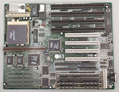 Mainboard Mainboard Shuttle HOT-541 V. 2.5 Sockel 7 Intel 430FX, Pentium, RAM - Bild 1 von 4