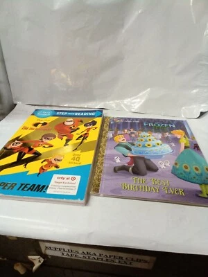 Super Team! The Incredibles Step into Reading 3 in 1 with stickers Level 3 - NEW - Image 1 of 4