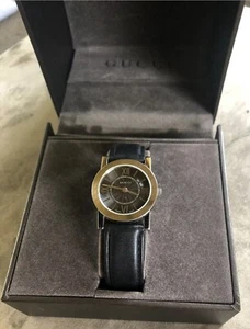 Vintage Gucci Ladies Wristwatch Serial # 5200L Excellent Condition - Picture 1 of 5