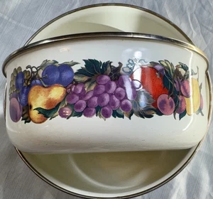 Vintage Set Of 2 Ceramic Nesting Bowls. - Picture 1 of 6