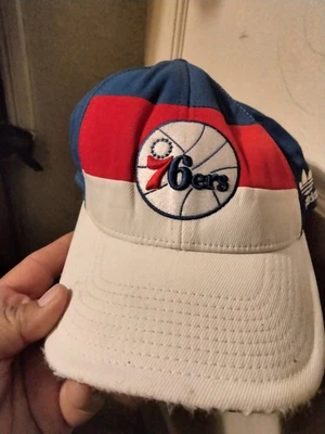 винтажная бейсболка Philadelphia 76ers подходит всем - Изображение 1 из 4
