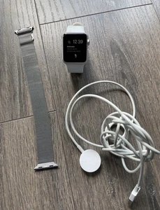 Apple Watch 1. Generation 38mm - Bild 1 von 7