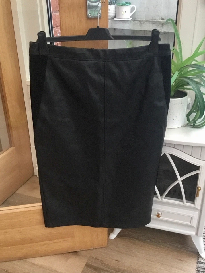 Black Faux Leather & Suede Straight Pencil Pleather Midi Skirt F&F Size 12 - Image 1 of 4