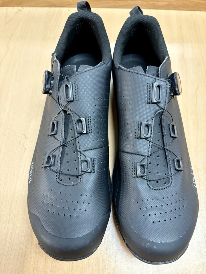 Fizik X5 Terra 男式山地自行车鞋,黑色/黑色,尺寸 44.5 US 11 — 第 1/4 张图片