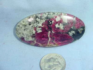 Cabujón lapidario eudialito siberiano BUTW 29x46mm 9649A - Imagen 1 de 1