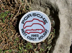 VINTAGE AUTOMOBIL CLUB AUFNÄHER / ABZEICHEN # PORSCHE 356 WESTKÜSTE URLAUB 1983 - Bild 1 von 2