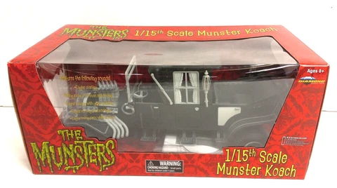 THE MUNSTERS 1:15 SCALE MUNSTER KOACH W/SOUND DIAMOND SELECT TOYS #333 of 1,000 Cover