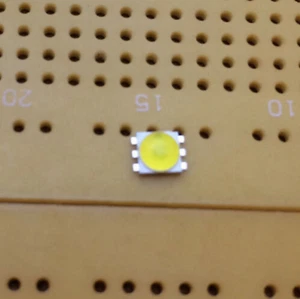 Avago ASMT-JY33 Blanco Cálido 2700K 3W Emisor LED y Montado en Estrella  - Imagen 1 de 2