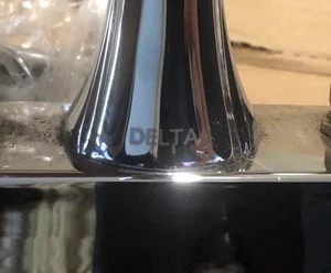 Delta 2592 Two Handle Centerset Lavatory Faucet w/Pop-Up ‘09 Old Stock Open Box - Picture 1 of 8