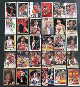 90’s Era Chicago Bulls 30 Card Basketball Lot Ft.-Michael Jordan And Scottie P. - Picture 1 of 1