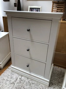 Quality white 3 Drawer bedroom Chest of Drawers - Picture 1 of 6