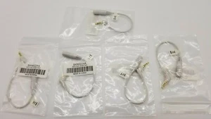 Adaptateur de cellule audio stéréo Motorola SKN6224A 2,5 mm prise mâle vers 3,5 mm femelle qty 5 - Photo 1/3