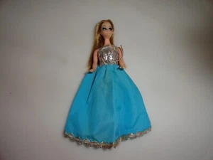 VINTAGE Topper Dawn Doll IN BLUEBELLE Dress - Picture 1 of 4