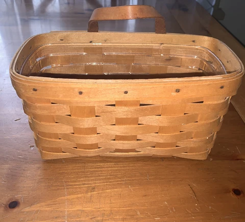 Longaberger Hanging Basket Signed  2003 Leather Handle 9"x5"x5" Keys Mail USA Cover