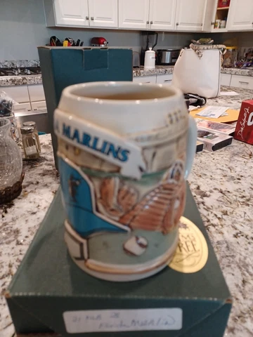 Florida Marlins Sports Stein Mug -Rare -MLB Cui custom hand painted Cover