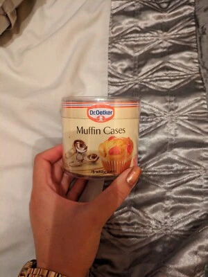 75 White Sweet Baking Muffin Cupcake Cases - Image 1 of 2