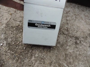 GM Goodwrench Gasket maker 1052942 sold each - Picture 1 of 2