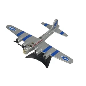 Boeing B-17 Flying Fortress Sugarland Express Diecast Replica with Stand Maisto - Picture 1 of 12