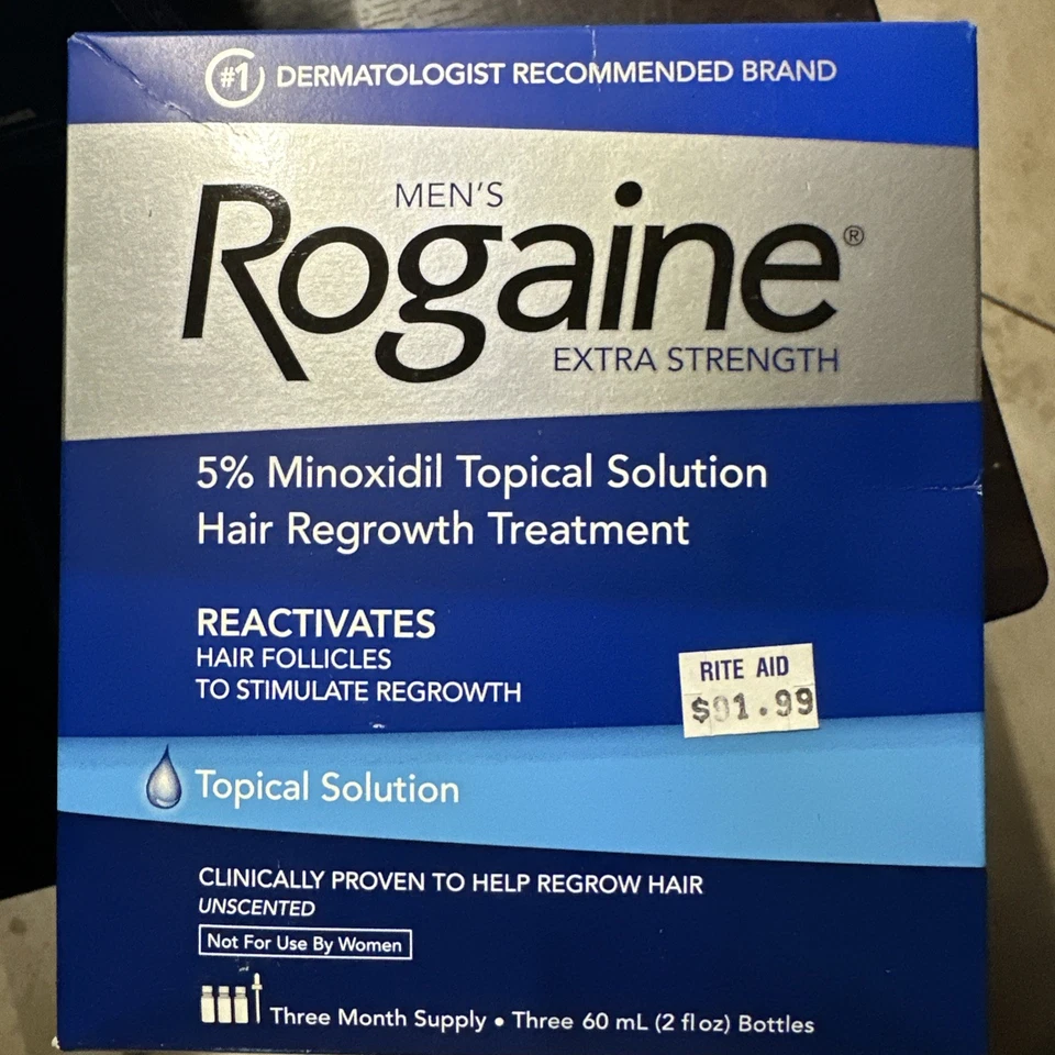 HOMBRE ROGAINE 5% EXTRA FUERZA SUMINISTRO 3 MESES - BOTELLAS 3 X 2 OZ CADUCIDAD 7/2026 Foto 1 de 1