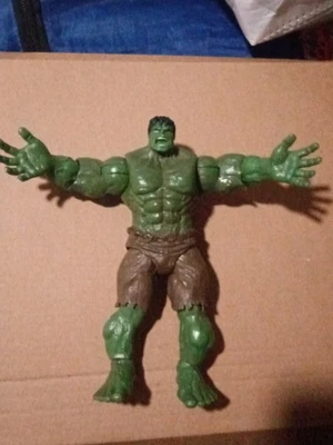 Figura de acción Marvel 2007 The Incredible Hulk Movie Mega Clap Smash Hulk 6" Foto 1 de 4